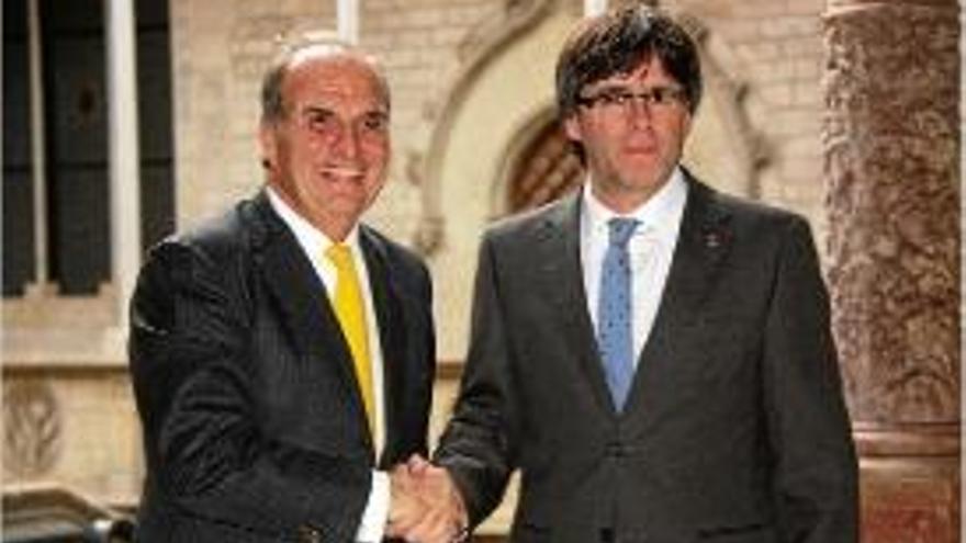 Joaquim Gay de Montellà amb Carles Puigdemont.