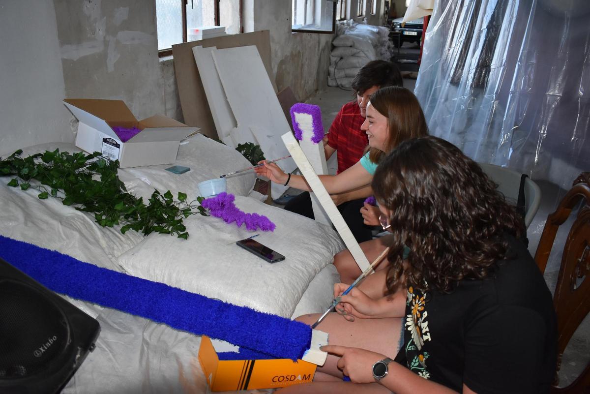 Preparativos para el Anunci de Morella a falta de un mes para la gran fiesta