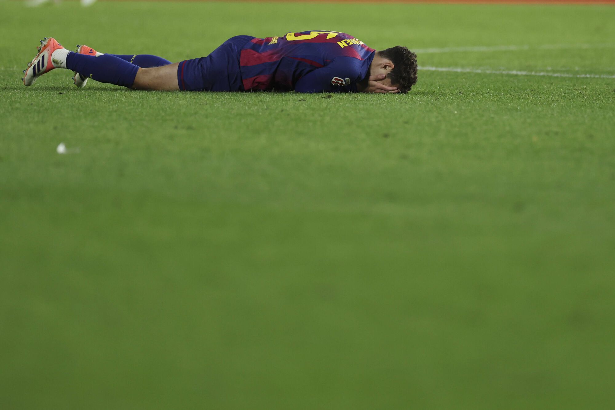 ¡Christensen, lesionado de gravedad! El comunicado médico del FC Barcelona