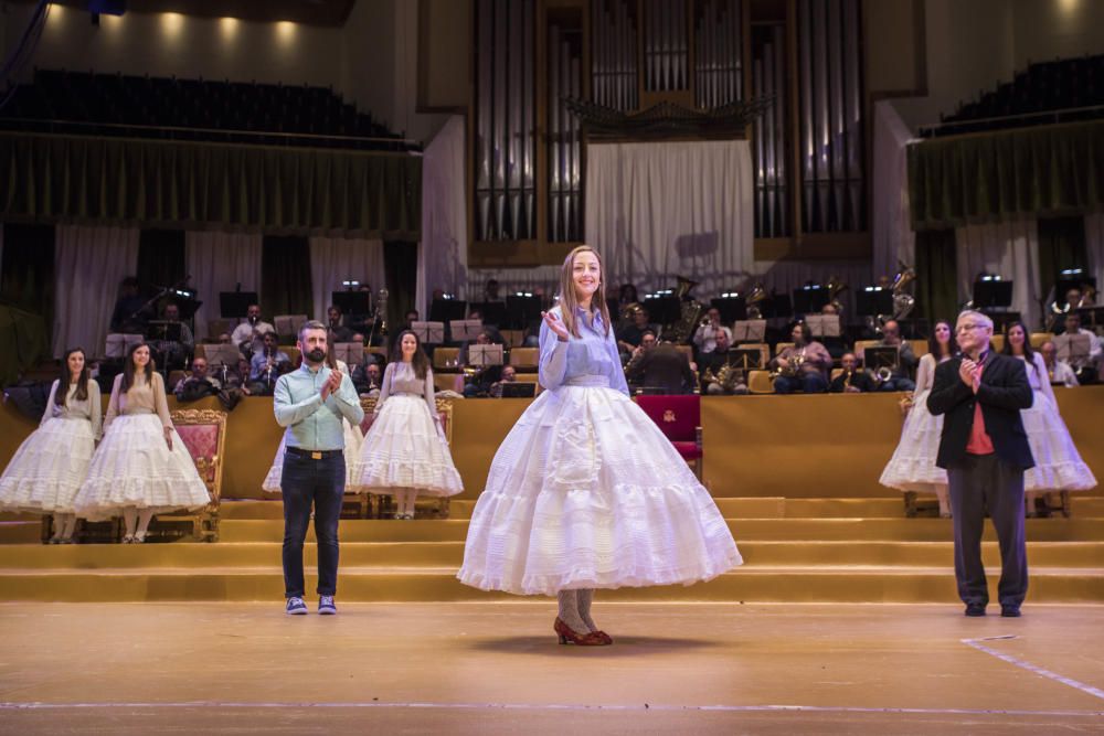 Ensayo de la exaltación de las falleras mayores