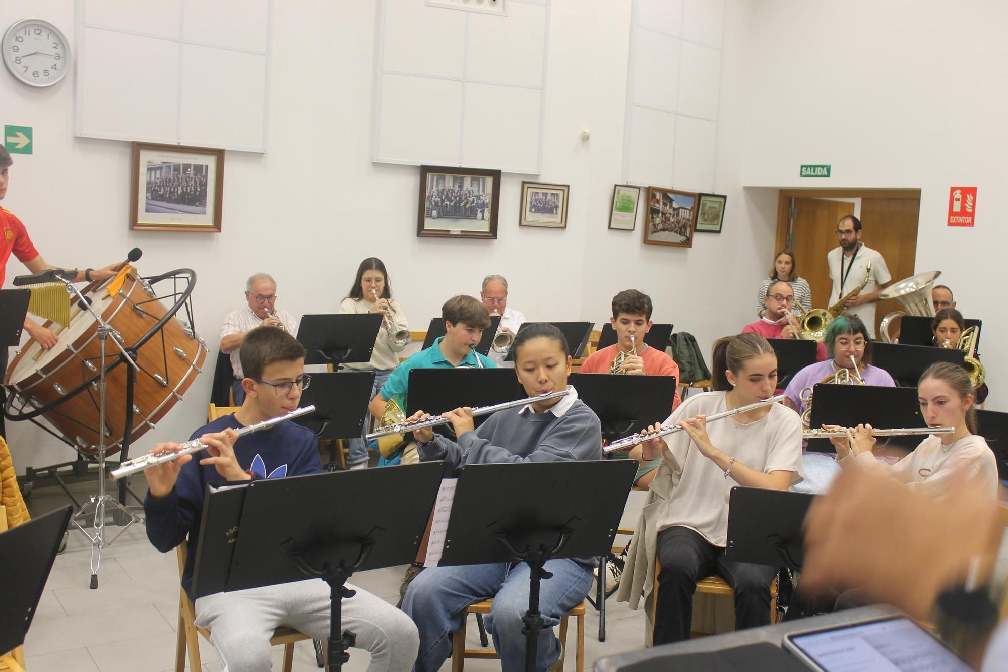 Ensayo de la Banda de Música de Siero