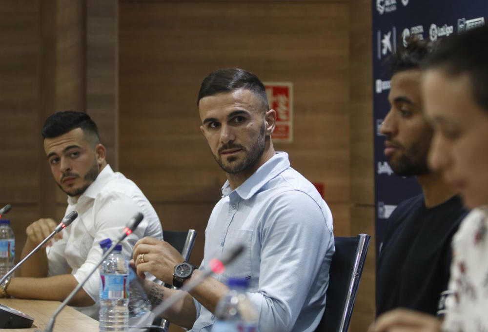 El Málaga CF presenta a Sadiku , González, y Benkhemassa