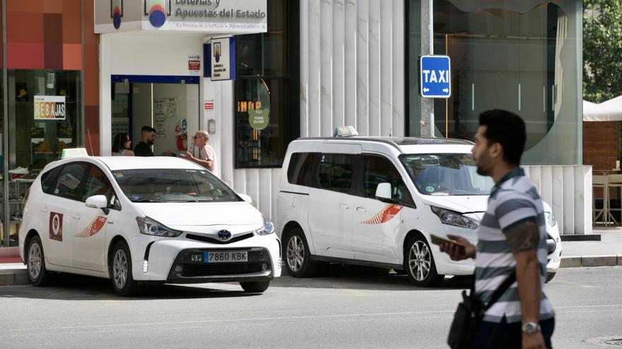 Ya no se puede reservar un taxi en Murcia a no ser que sea para un trayecto largo