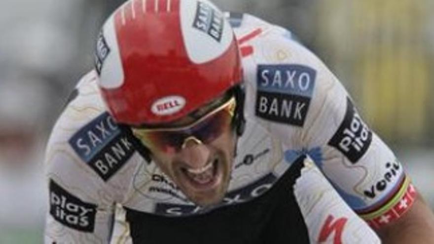 El suizo Cancellara ganó la crono y es el primer líder