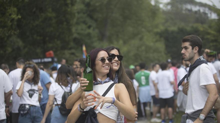 La DOP Sidra de Asturias ficha a sus primeros "influencers de chigre": once perfiles para vender autenticidad frente al "postureo"