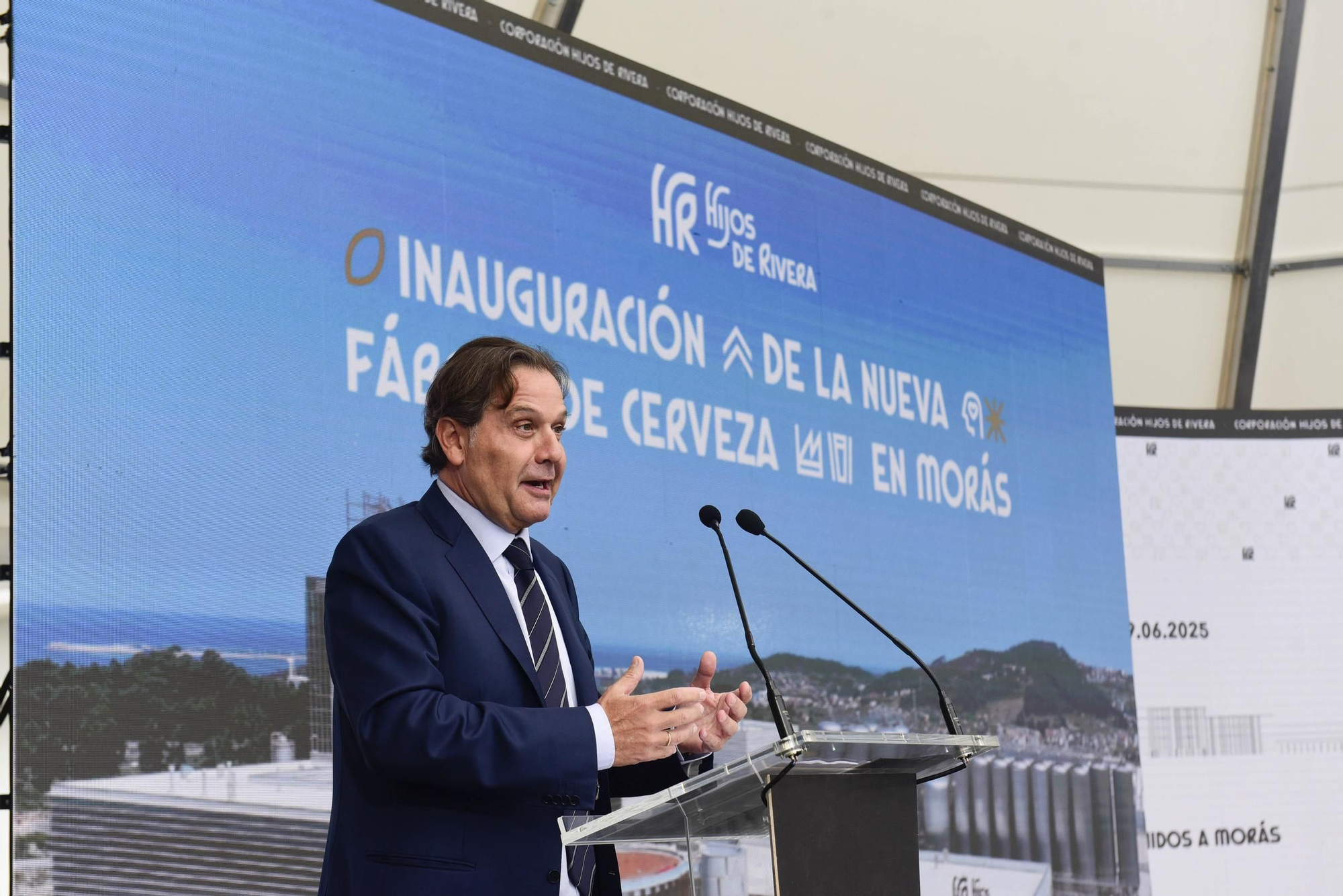Estrella Galicia inaugura su nueva planta de producción en el polígono de Morás