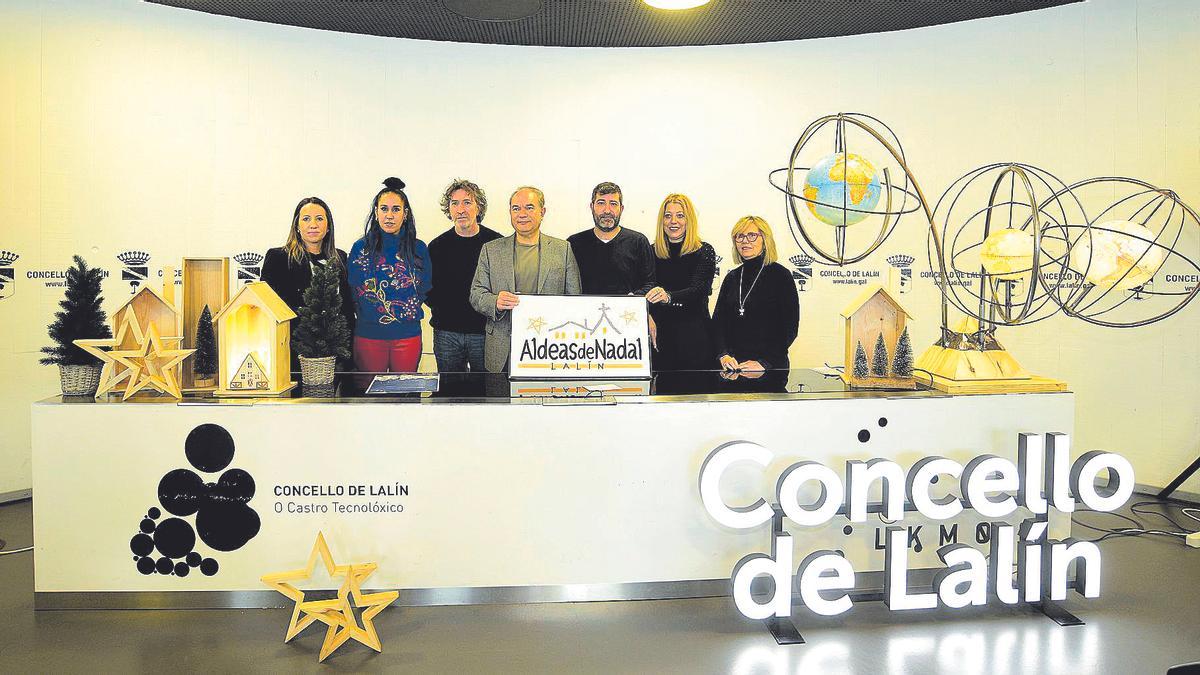 Beatriz Canda, Olalla Garra, Luchi Iglesias, José Crespo, David Campos, Karen Fernández y Paz Pérez, en la presentación de las Aldeas de Nadal.
