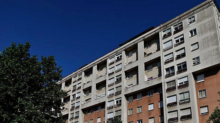 Viviendas en el barrio de Los Bloques de la capital.