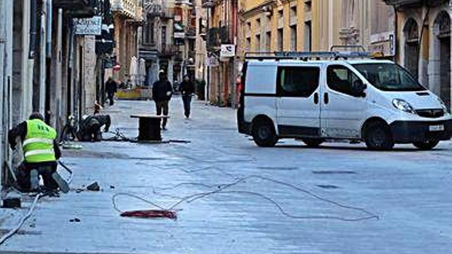 El tram del carrer Peralada que ha estat en obres.