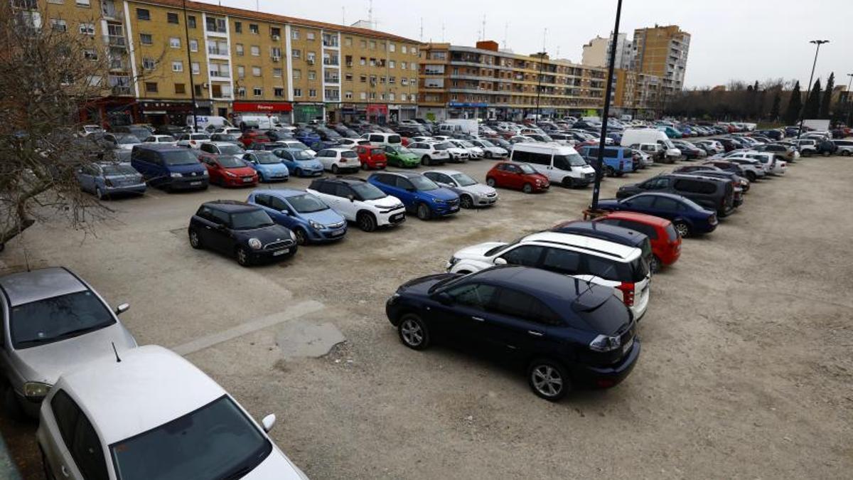 El parking de Embarcadero tiene más de 400 plazas de aparcamiento.  | JAIME GALINDO