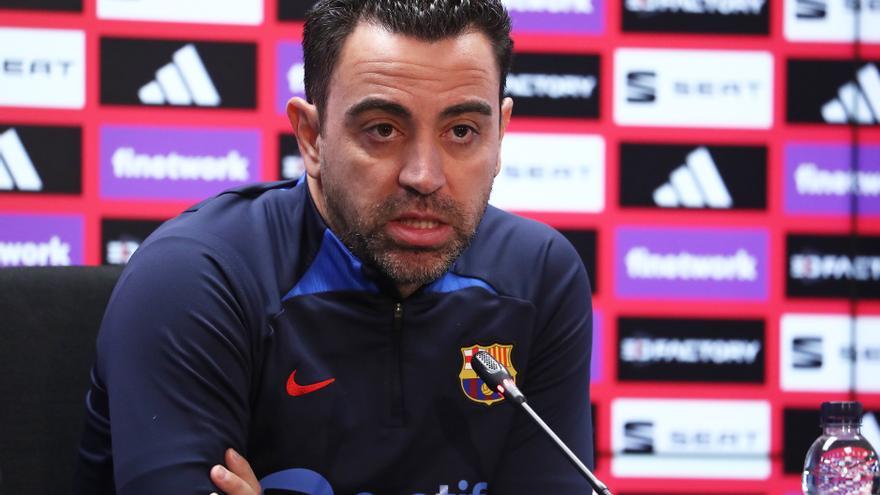 Xavi reconoce que en el vestuario hacen “hasta alguna bromita” sobre el ‘caso Negreira’
