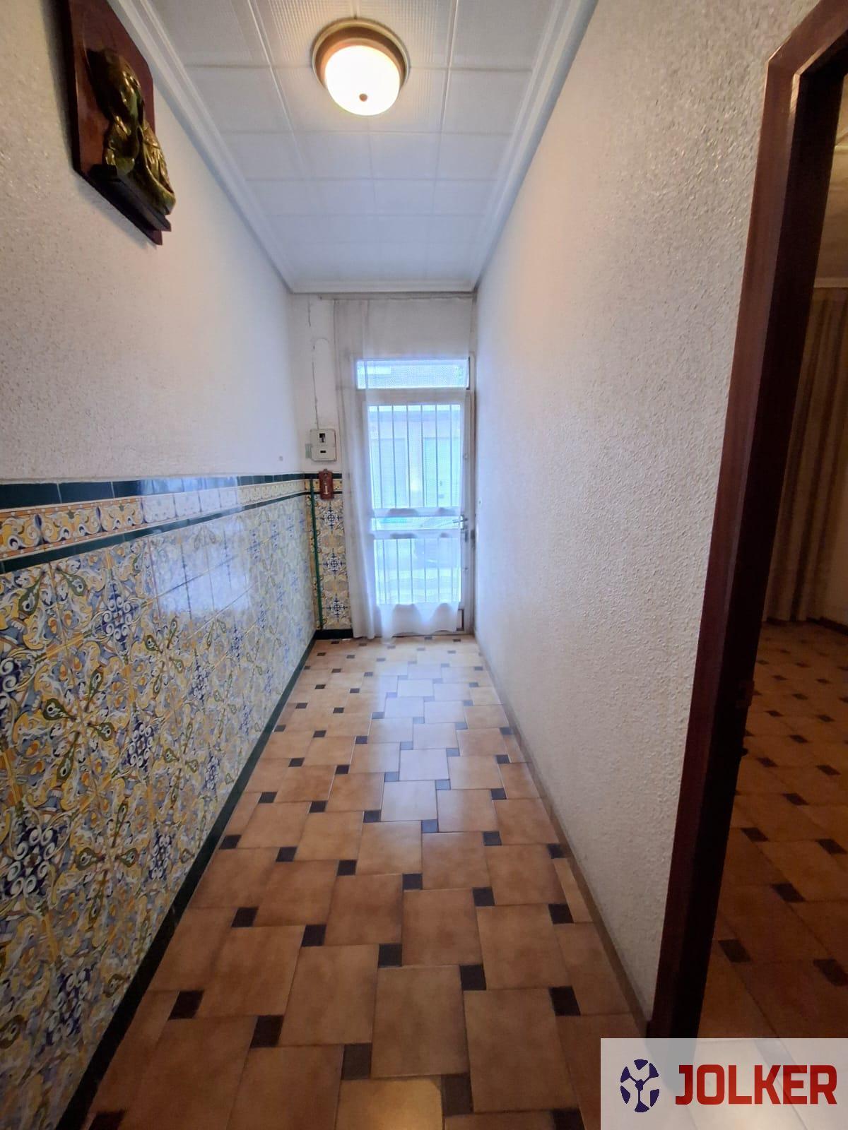 Galería de fotos: Sale a la venta una casa con terraza en la zona del Madrigal de Vila-real por 150.000 euros