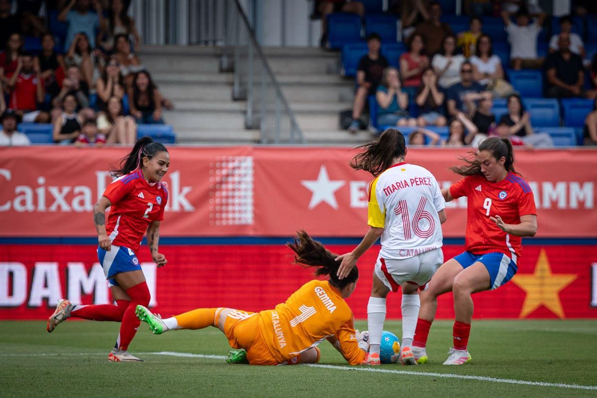 Gemma Font durante una acción en el Catalunya Chile