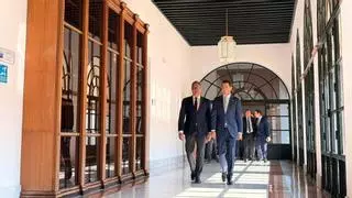 Juanma Moreno ya es presidente de la Junta de Andalucía y gobernará de la mano de Vox