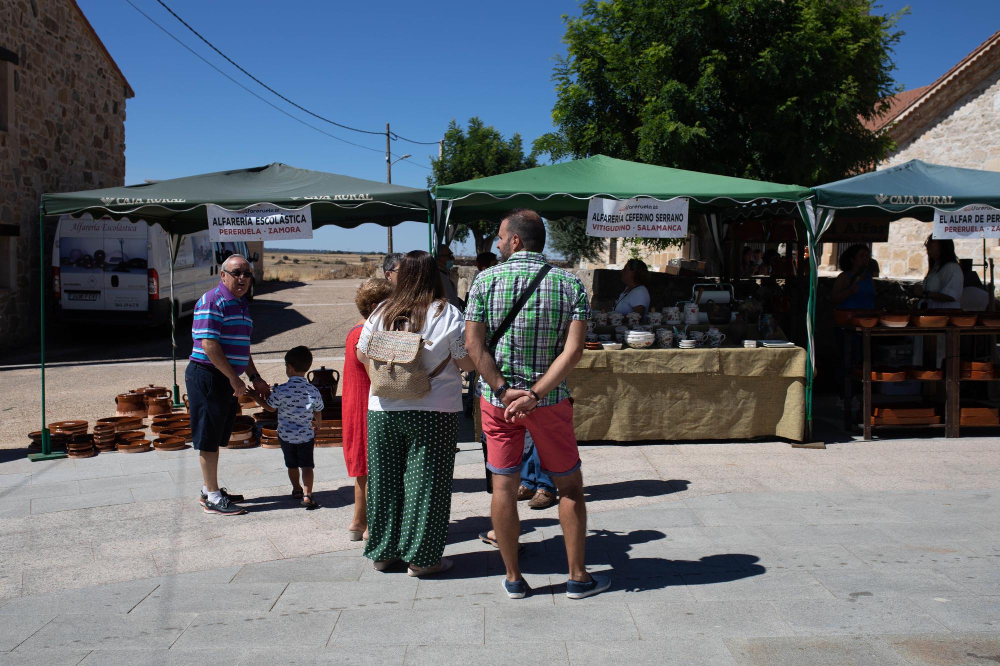 GALERÍA | Disfruta de la Feria Tradicional de Alfarería de Pereruela "Alfareruela"