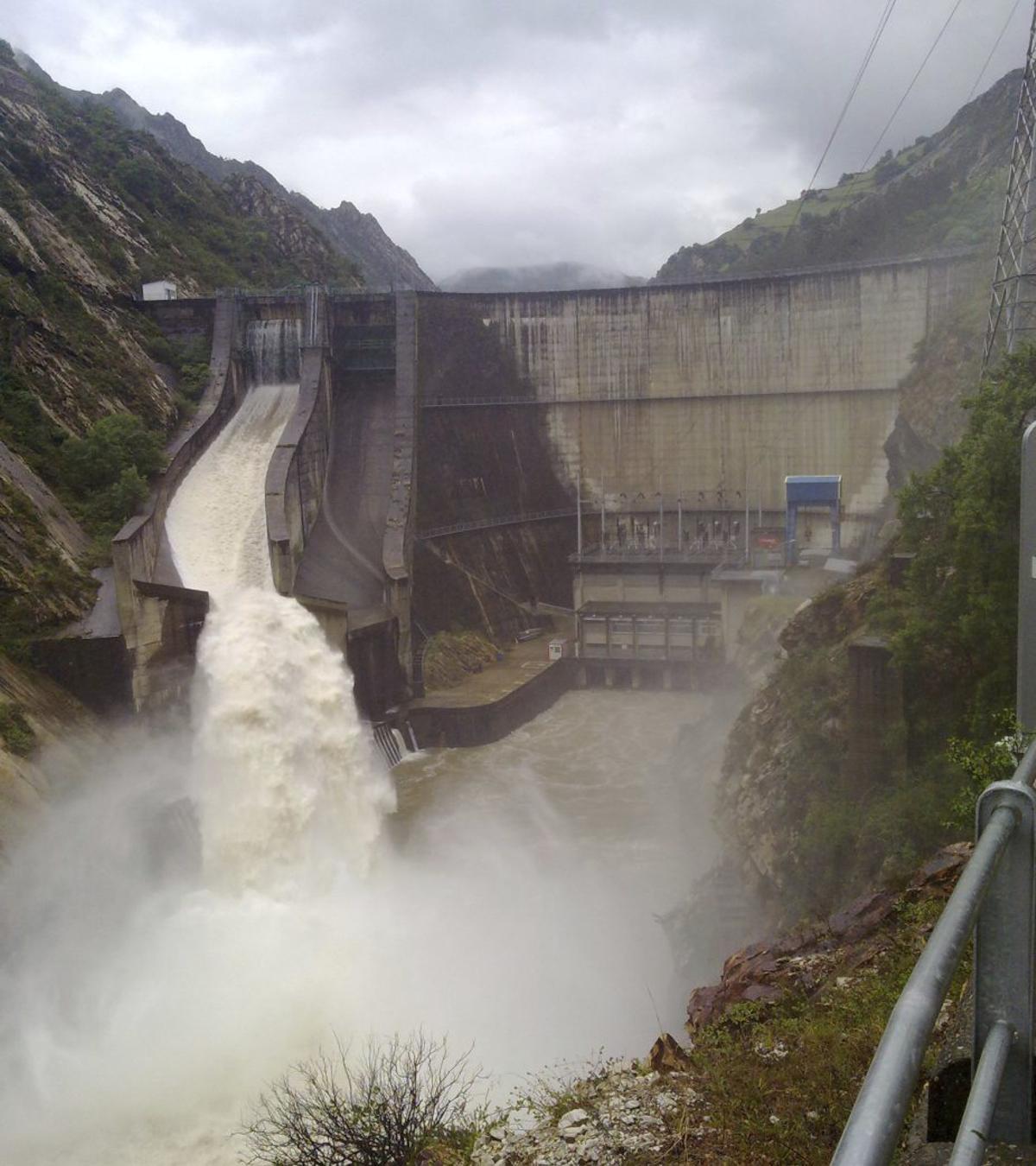 La central hidroeléctrica de La Barca.  | CHC