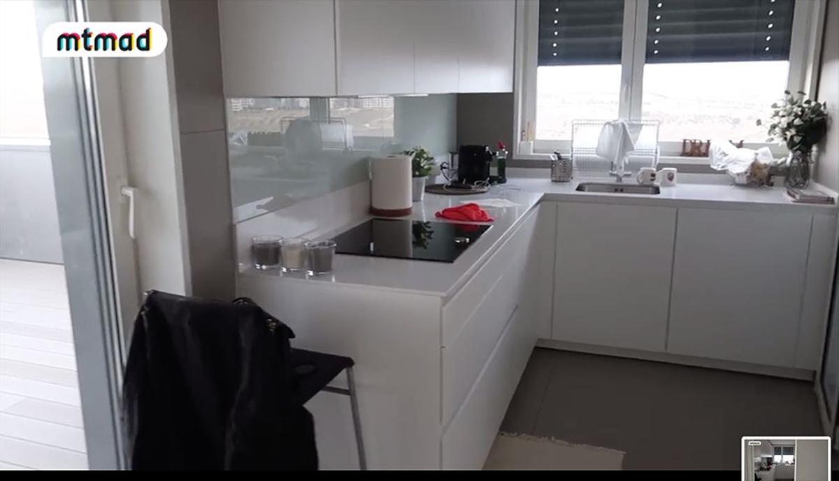 La cocina de la nueva casa de Violeta Mangriñán y Fabio