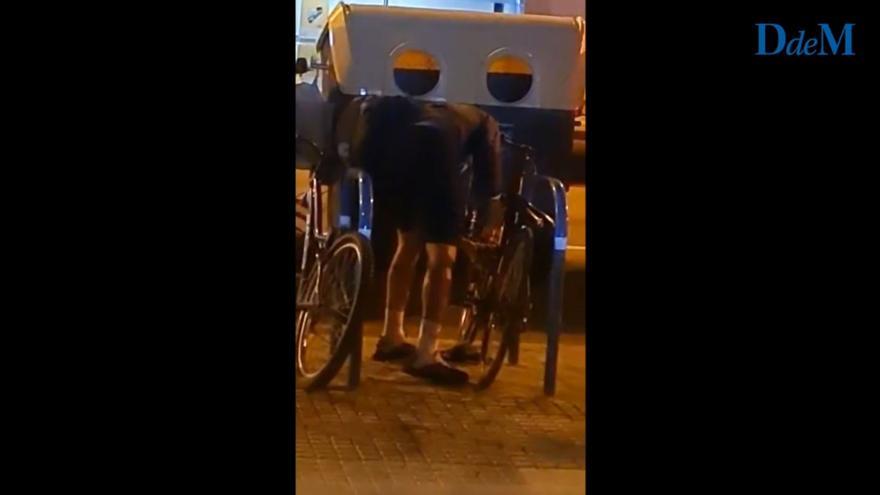 Sorprenden a un ladrón cuando intentaba robar una bicicleta aparcada en una calle de Palma