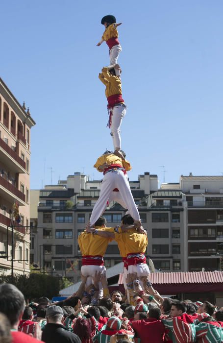 La conlloga de Castelló realiza la primera muixeranga de cinco alturas