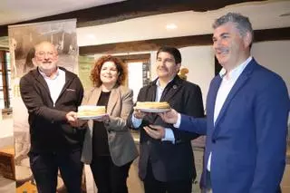 Un “brindis” con filloas en honor al estatus nacional de la fiesta de Lestedo