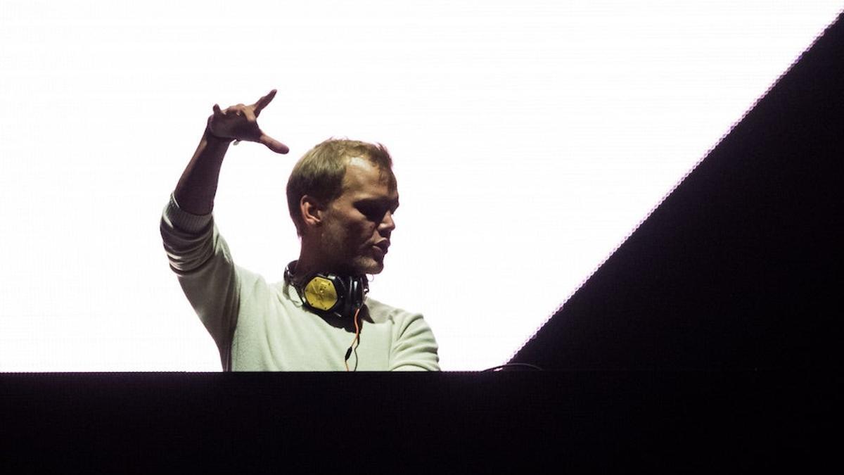 El álbum póstumo de Avicii está cada vez más cerca