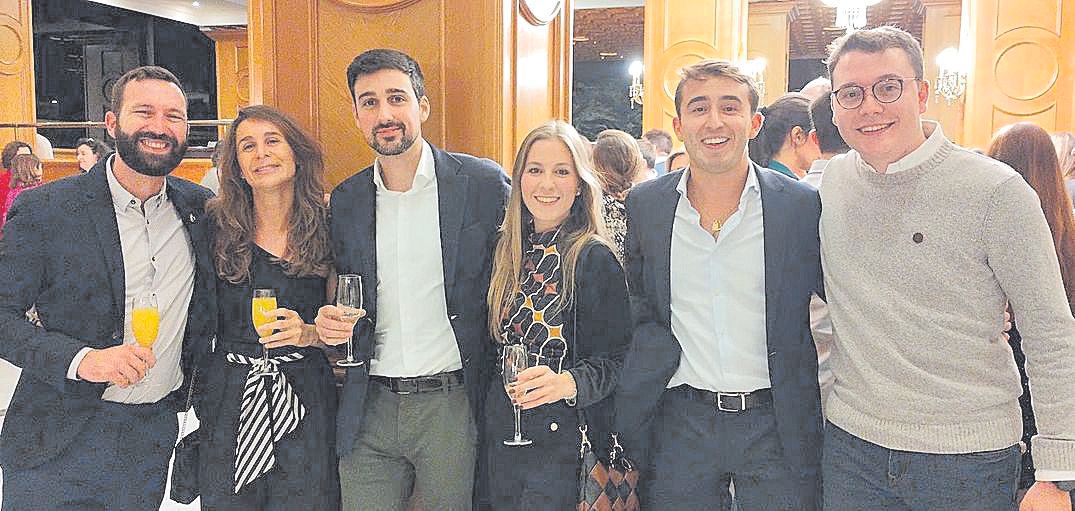 Oriol, Noemí, Javier, Inés, Pau y Jaume.