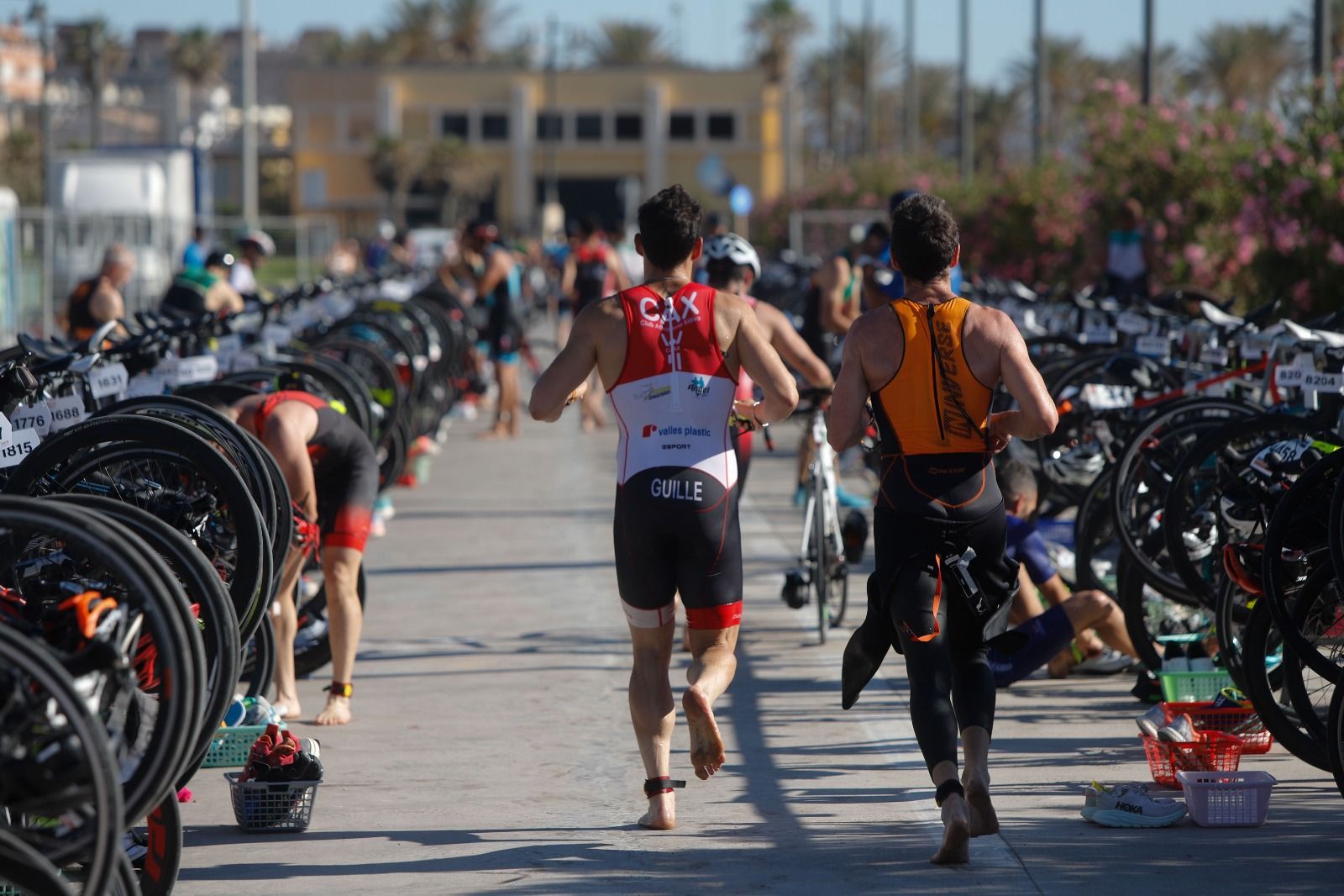 El Triatlón Playa de la Malvarrosa, en imágenes