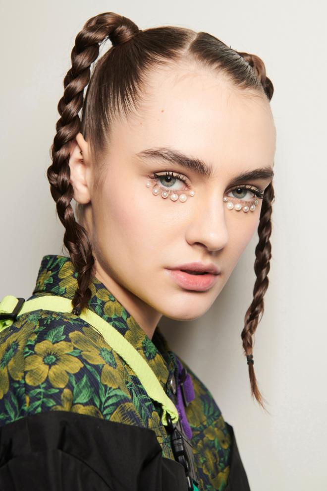 Trenzas noventeras en Fashion Hong Kong