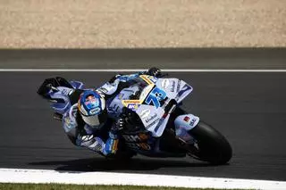 Àlex Márquez domina el libre 1 a ritmo de récord