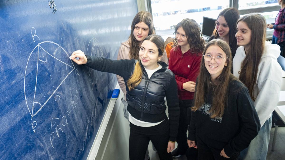 Totes les fotos de la jornada 'Ambaixadores de les Matemàtiques' a Manresa