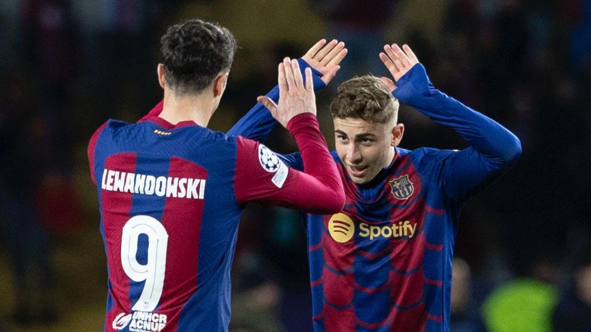 FC Barcelona - Nápoles : El gol de Lewandowski