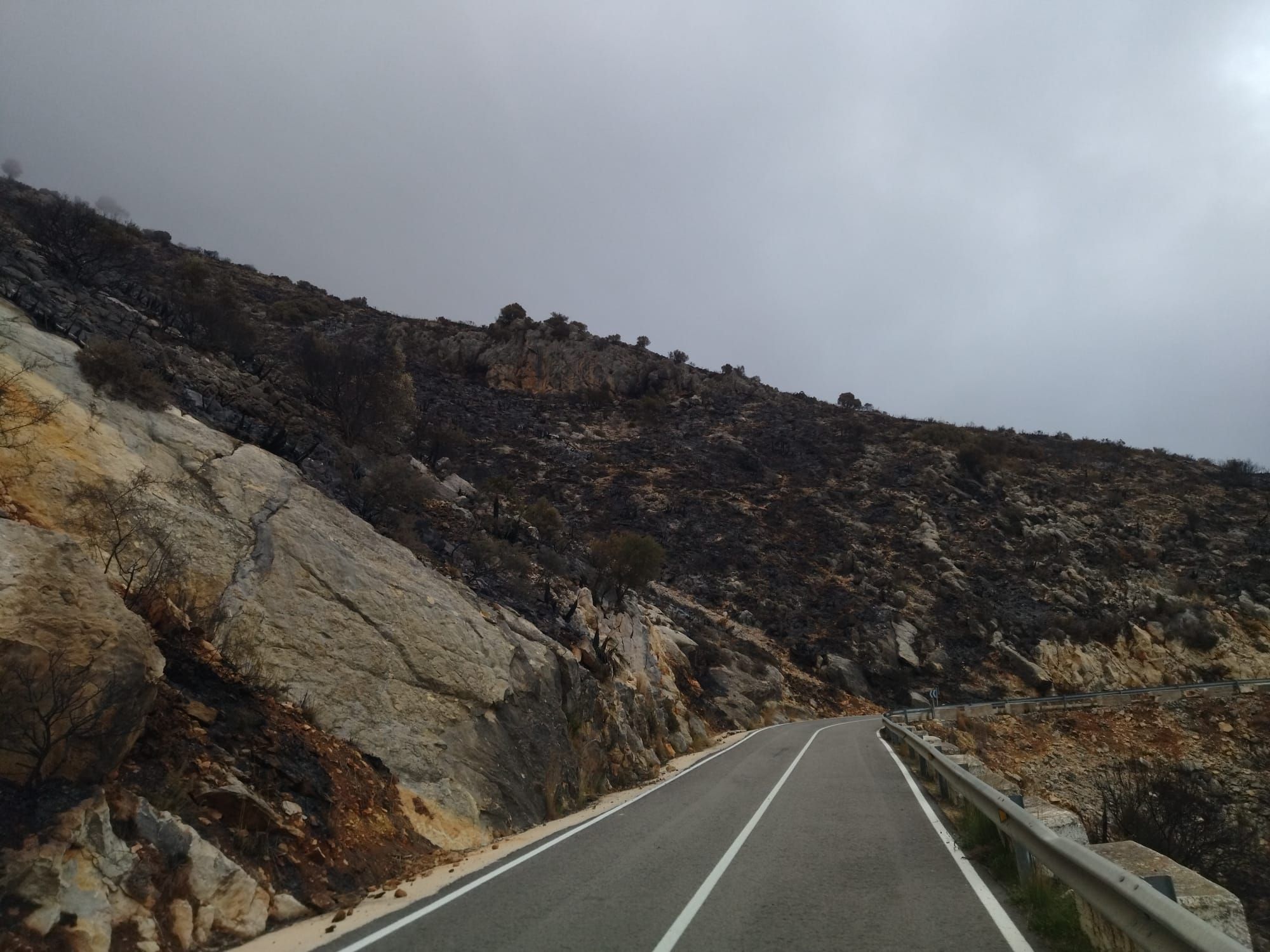 La destrucción del incendio de Tàrbena, en imágenes