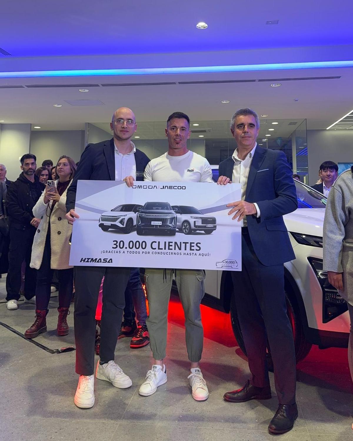 Entrega del nuevo OMODA 5 SHS-H al cliente número 30.000.