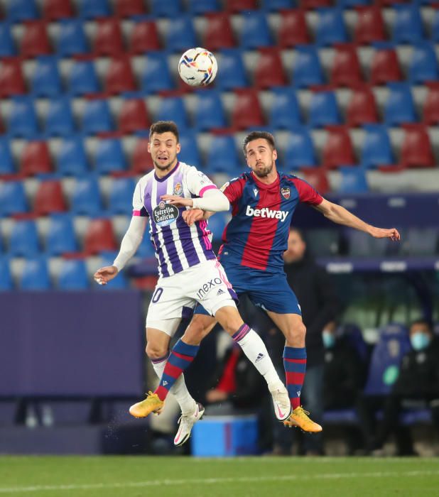 Levante - Real Valladolid, en imágenes