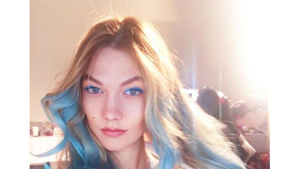 El pelo azul de Karlie Kloss