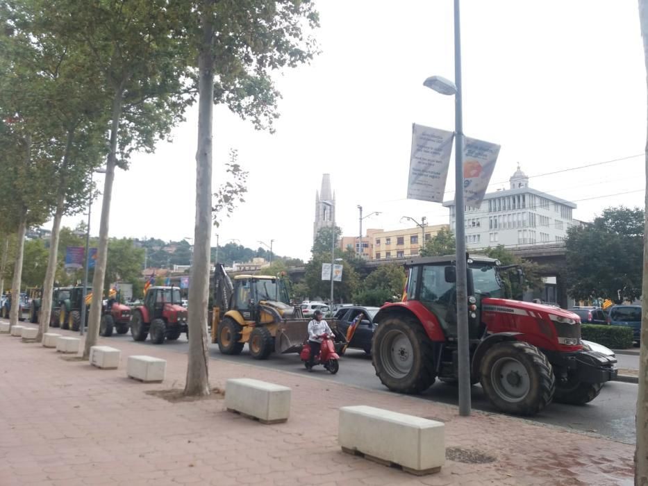 Tractorada a Girona amb motiu de la vaga general