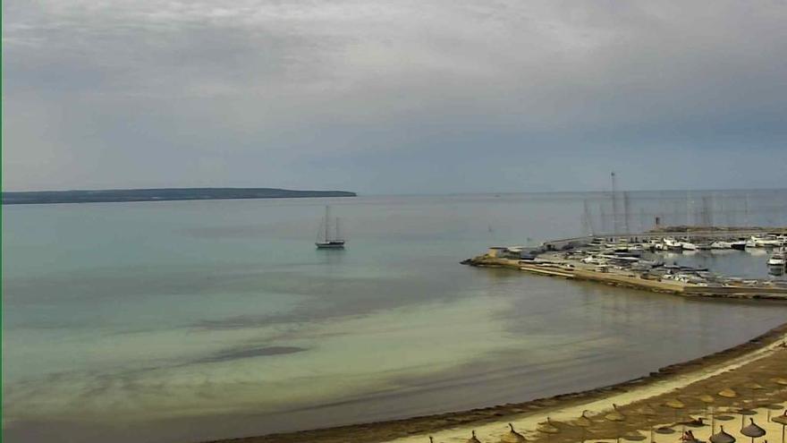 Trotz vereinzelter Wolken bleibt es vorerst warm auf der Insel.