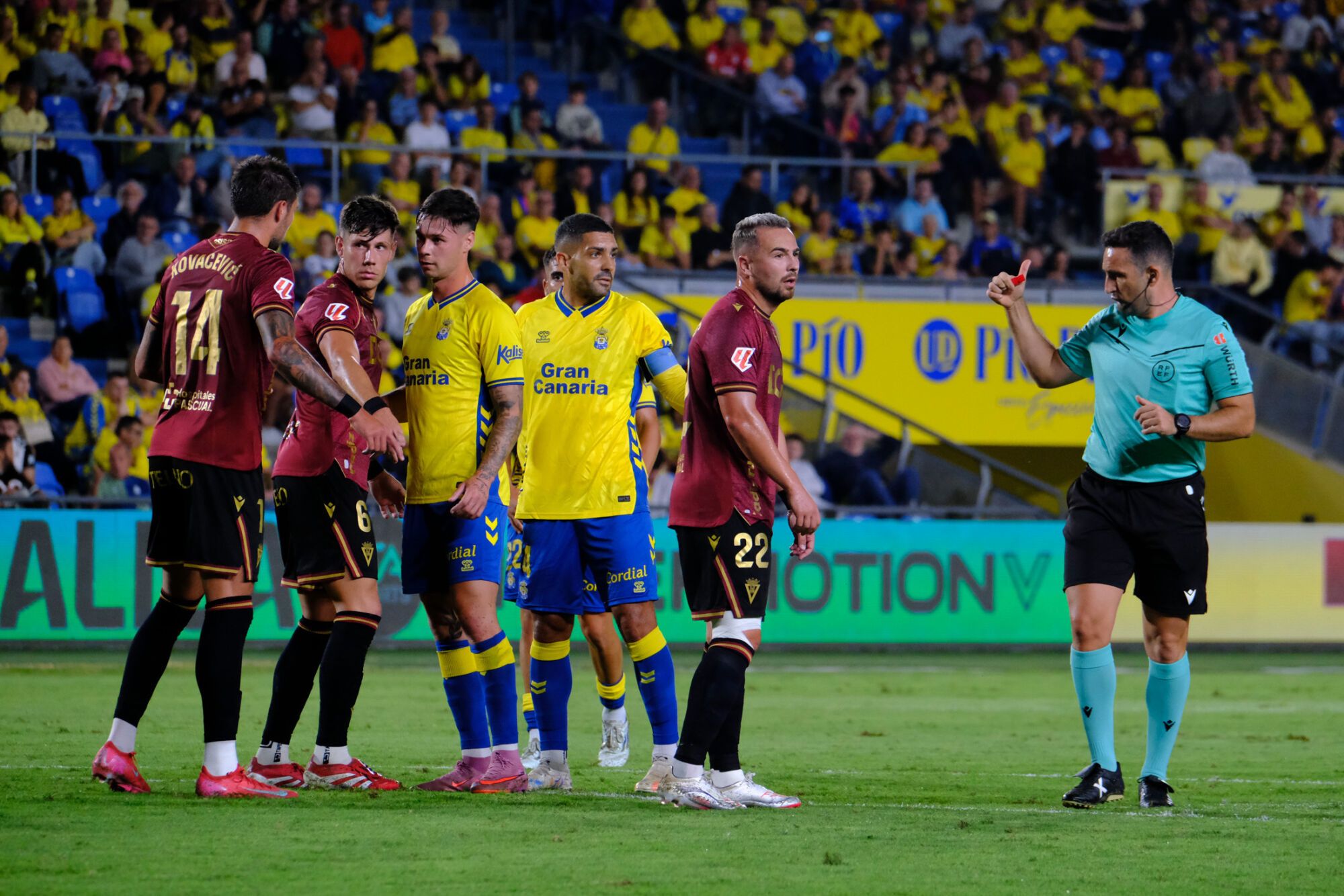 UD Las Palmas- Cádiz | 05/10/2025  | 05/10/2025 | Fotógrafo: José Carlos Guerra
