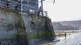 Las Canteras vuelve a quedarse sin empresa para reparar sus muros pese a superar el millón de euros