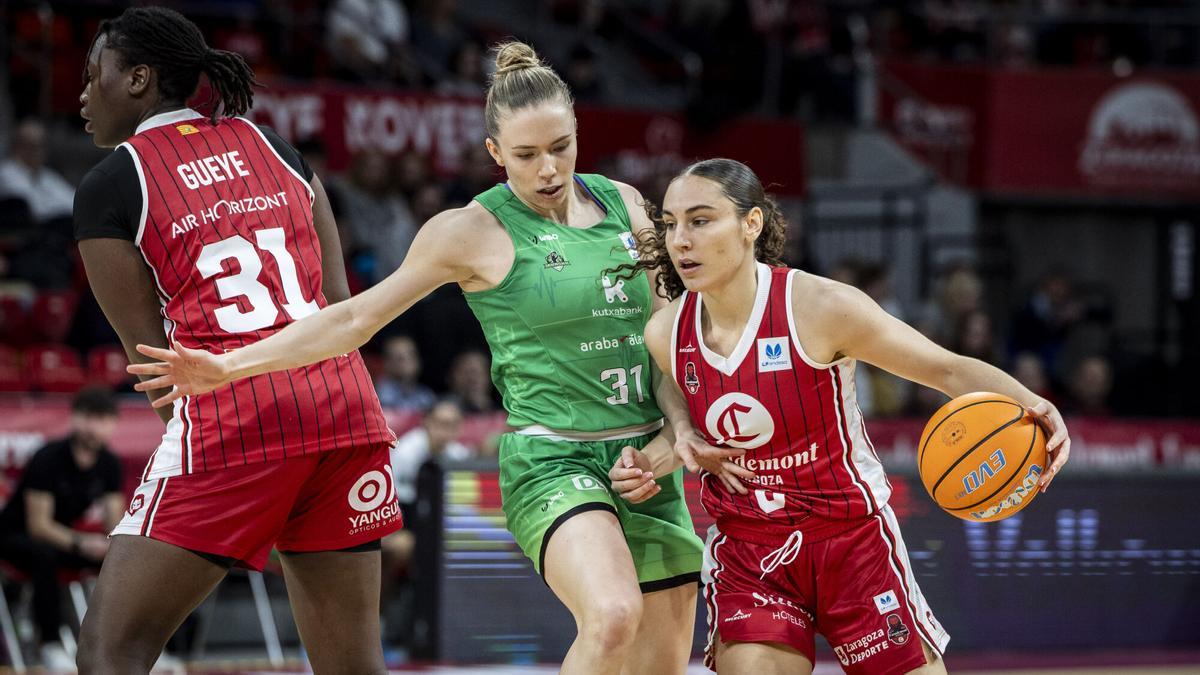 Carla Leite, en el encuentro entre el Casademont Zaragoza y el Araski en el Príncipe Felipe.