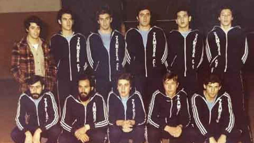 La primera plantilla del CB Zamora en la temporada 1978-1979.