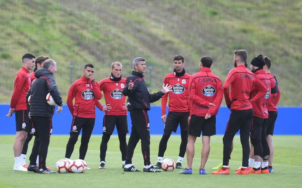 El nuevo técnico blanquiazul se pone al frente del equipo. El segundo entrenador Fabián Rivero y el preparador físico Moisés del Hoyo se unen junto a Martí al cuerpo técnico del primer equipo.