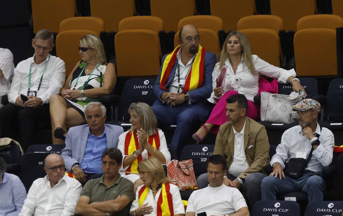 Aficionados presentes en el primero de los partidos entre España y la República Checa