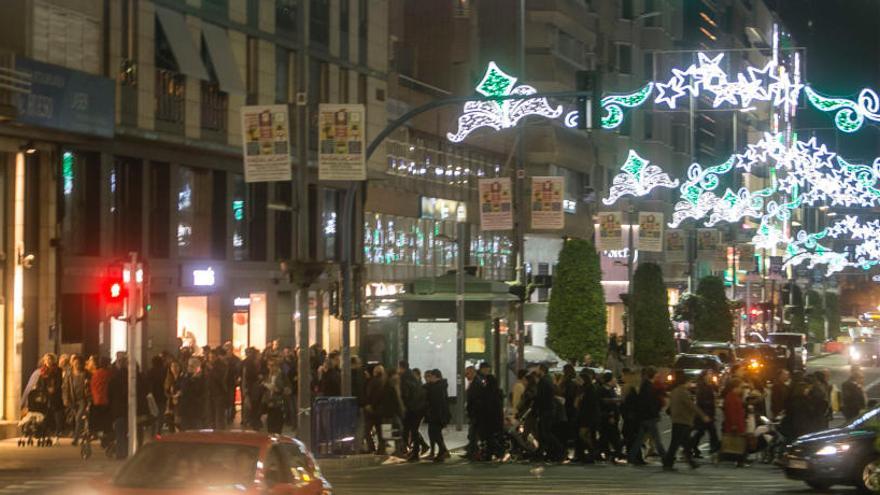 Imagen reciente de ambiente navideño en las calles de Alicante