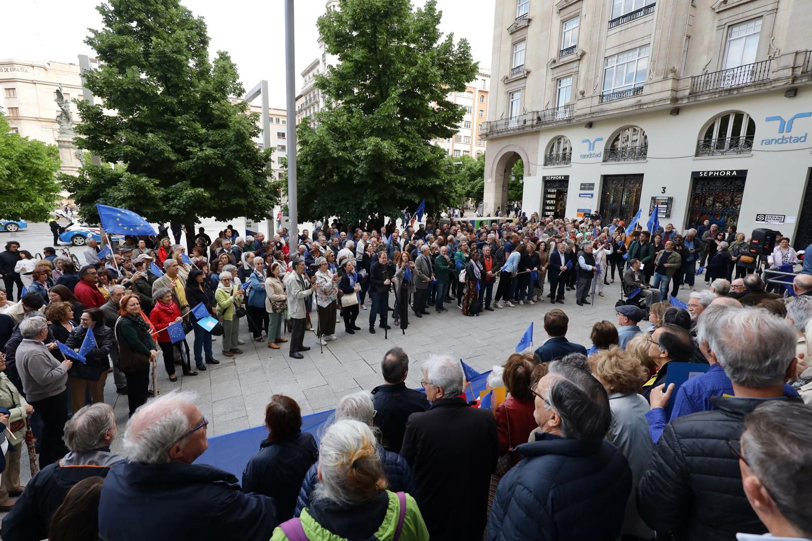 En imágenes | Así ha sido la concentración con motivo del Día de Europa en Zaragoza