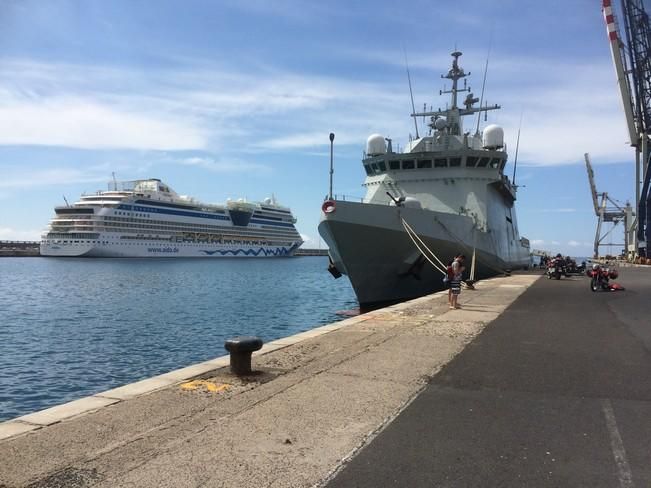 Escala del buque Meteoro en Lanzarote