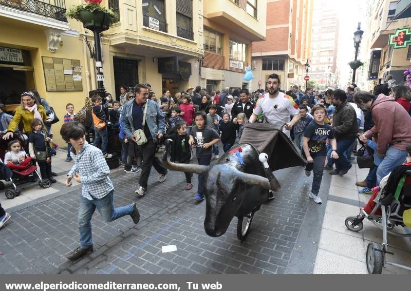 GALERÍA DE FOTOS -- Encierro infantil