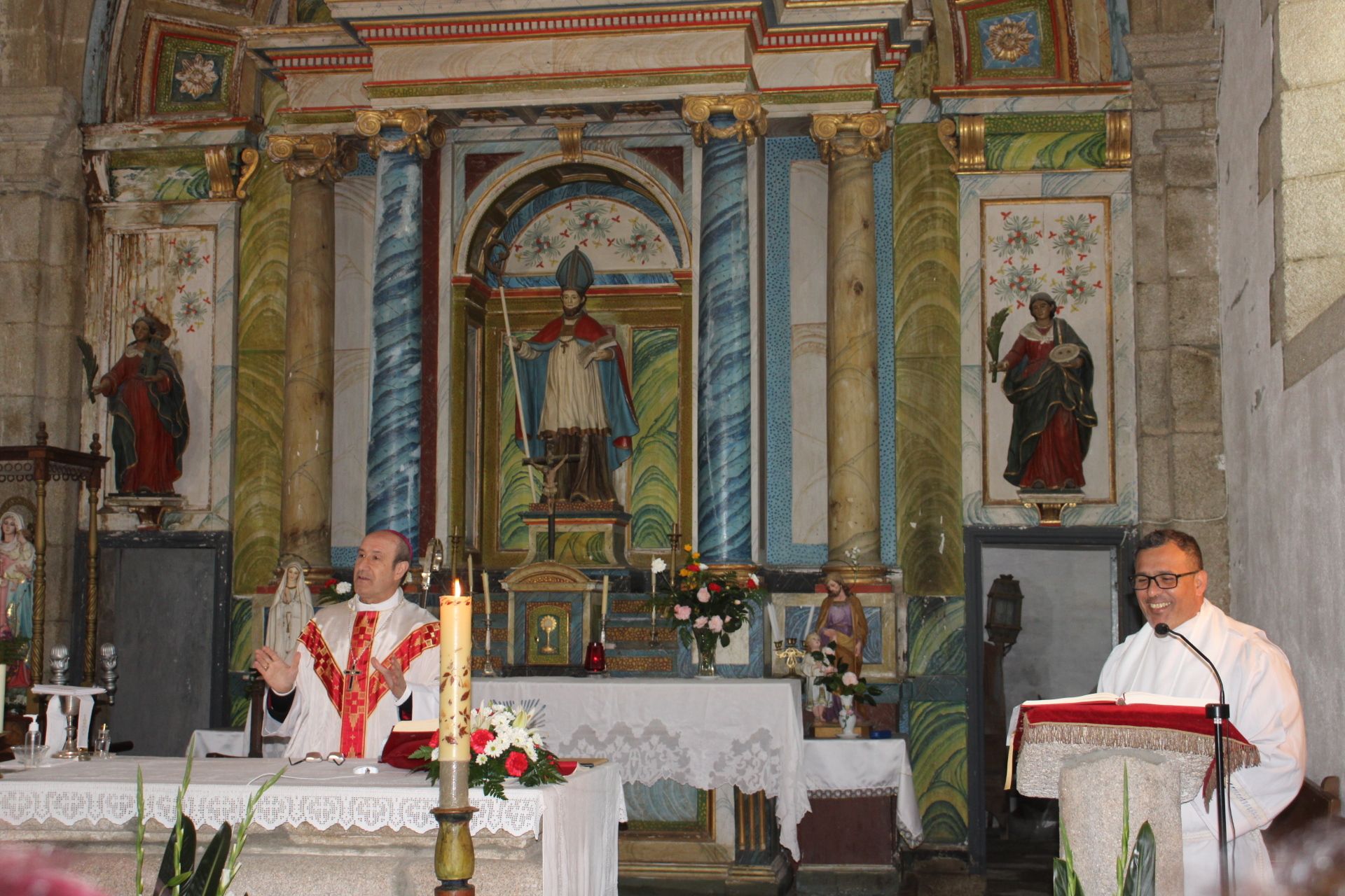 Obispo de Astorga en San Ciprián de Hermisende