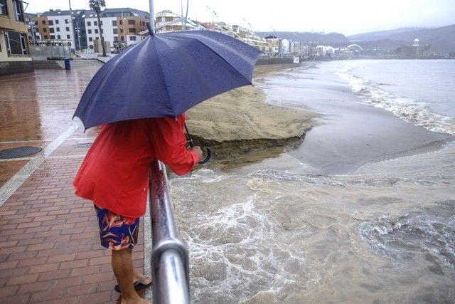 Domingo de lluvias en Gran Canaria por el paso de la tormenta 'Hermine'