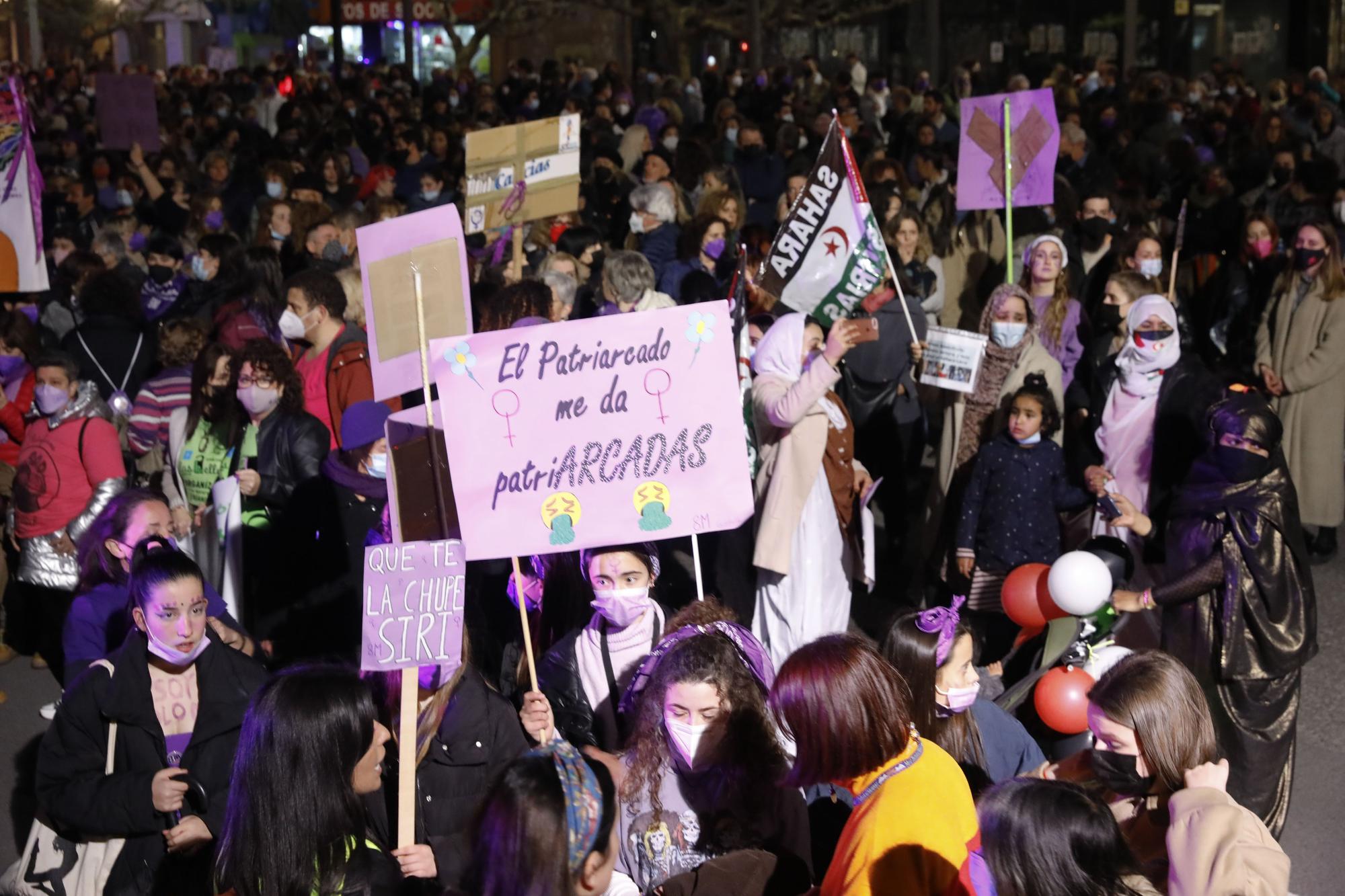 Gijón, teñido de morado por el 8-M